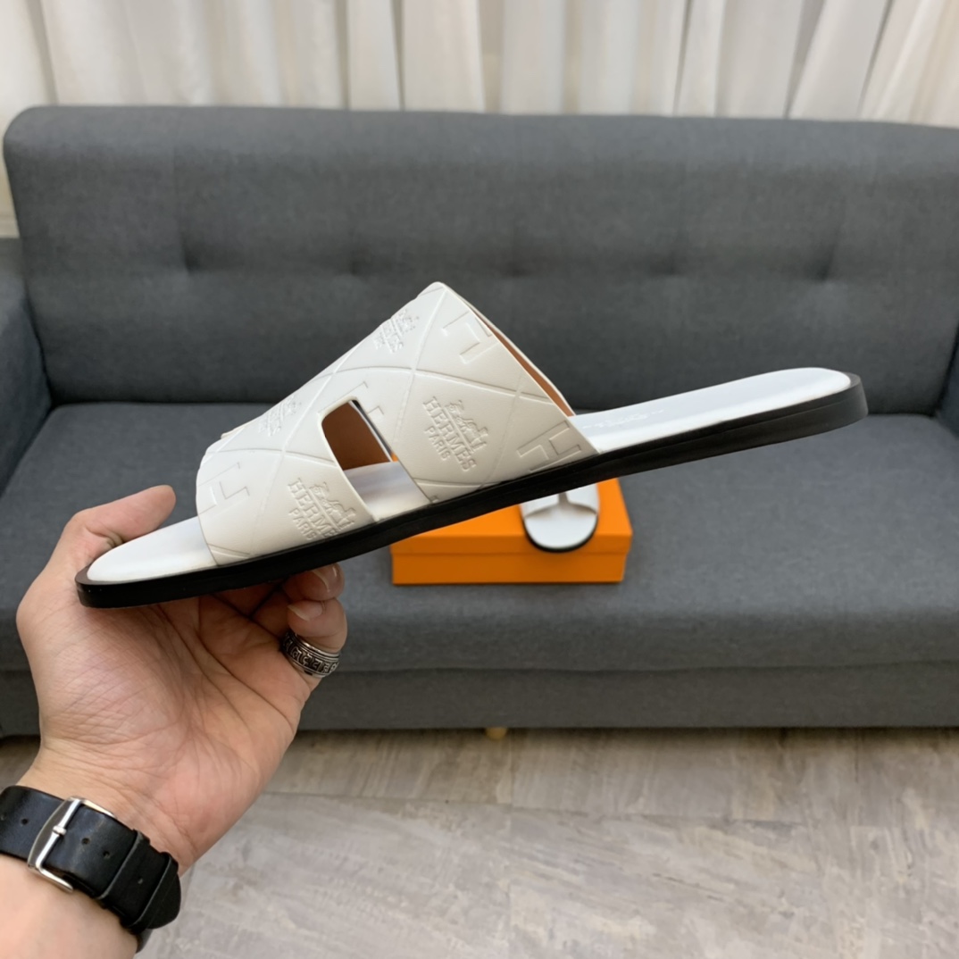 Hermes Sandals 17 - vstockx