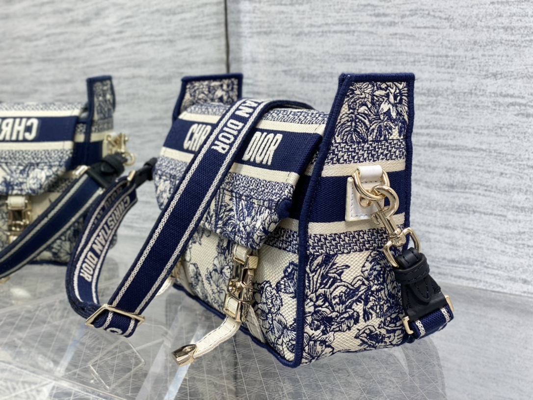 Handbag Dior size 23*15*8 cm - vstockx