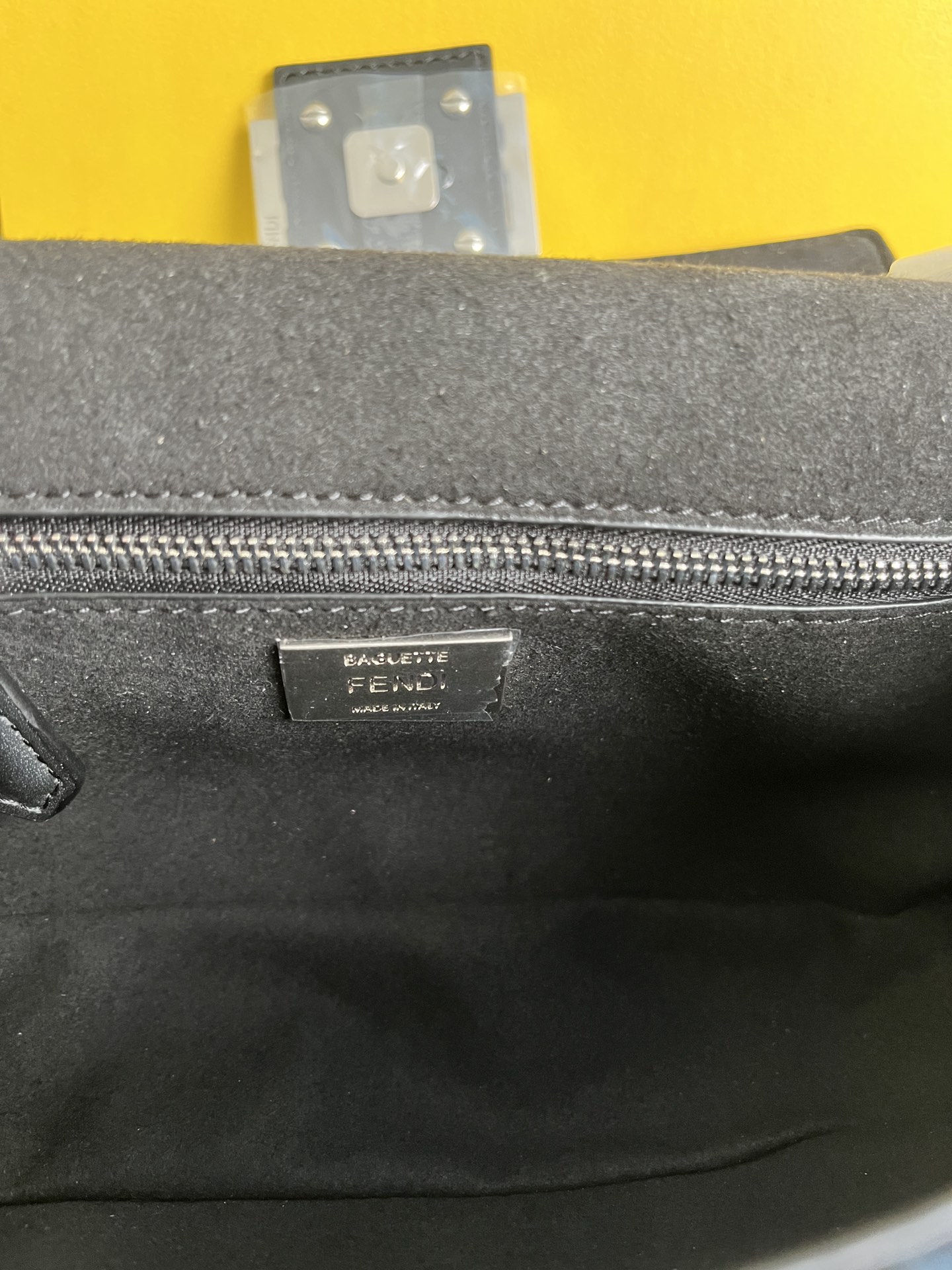 handbags FENDI 232 size:24*14*7cm - vstockx