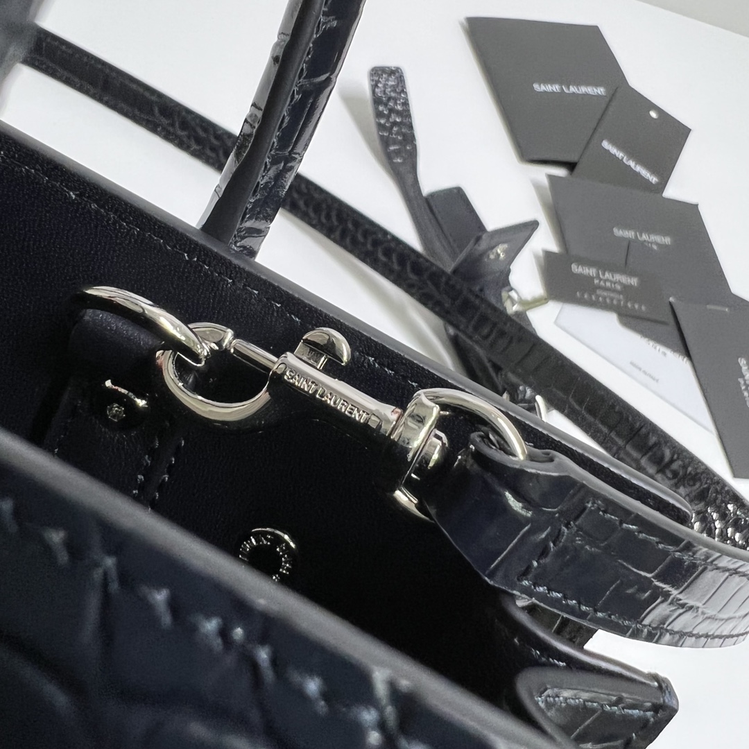 Handbags SAINT LAURENT 392035 size 21*15*10 cm - vstockx