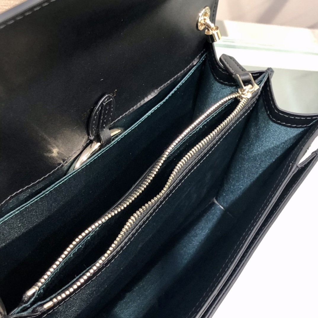Handbags Bvlgari 29032 size:25*7.5*17 cm - vstockx