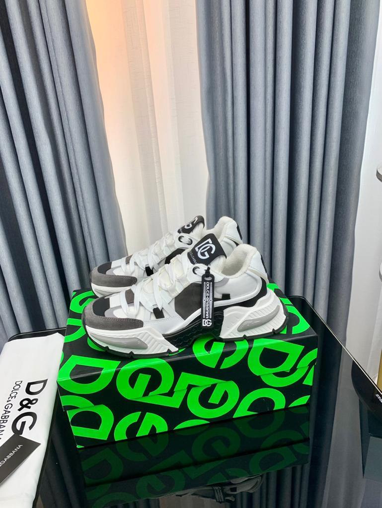 Dolce & Gabbana shoes 1 - vstockx