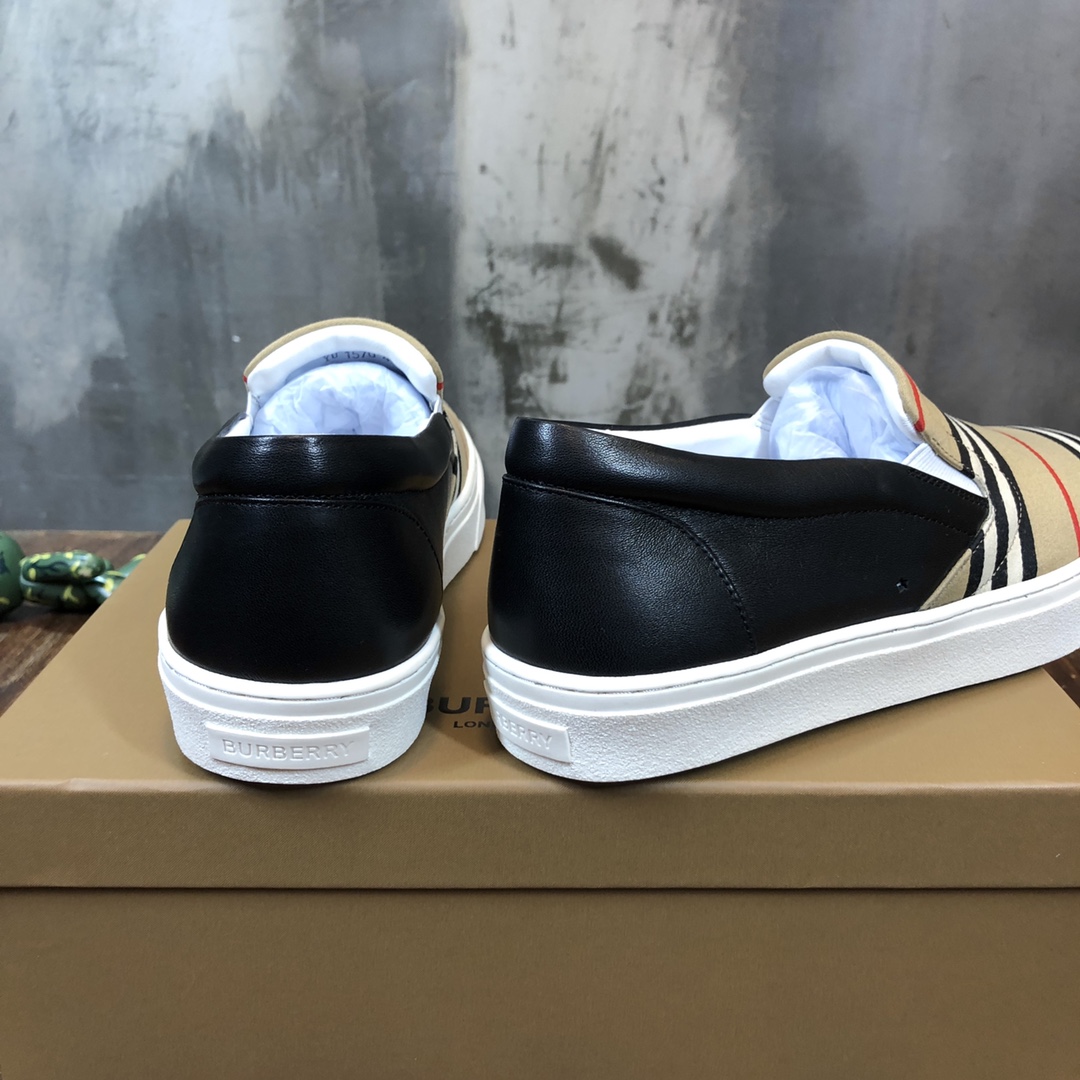 Burberry House Check Sneaker 8 - vstockx
