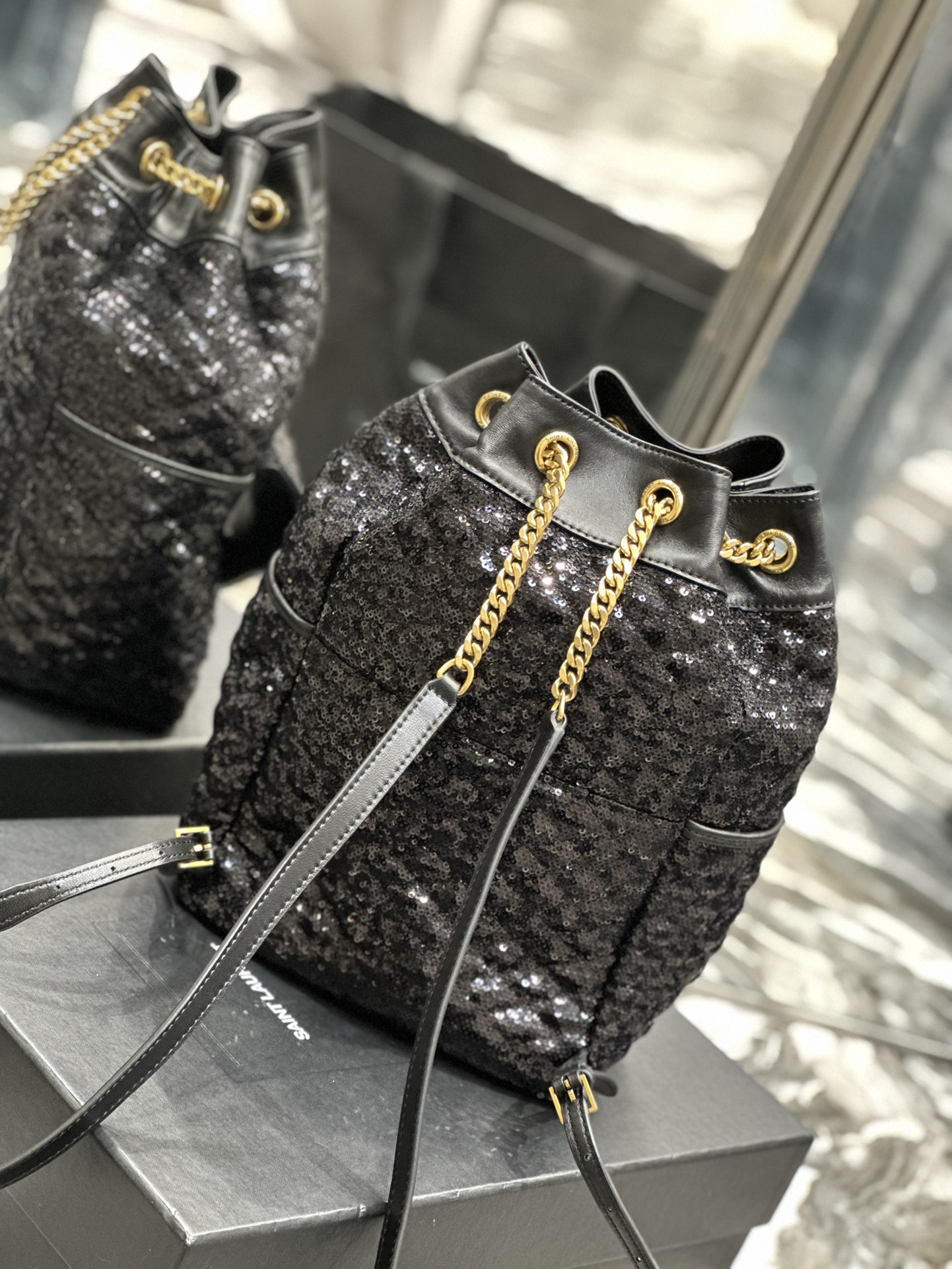 Handbags SAINT LAURENT 672609 size 22  29  15 cm - vstockx