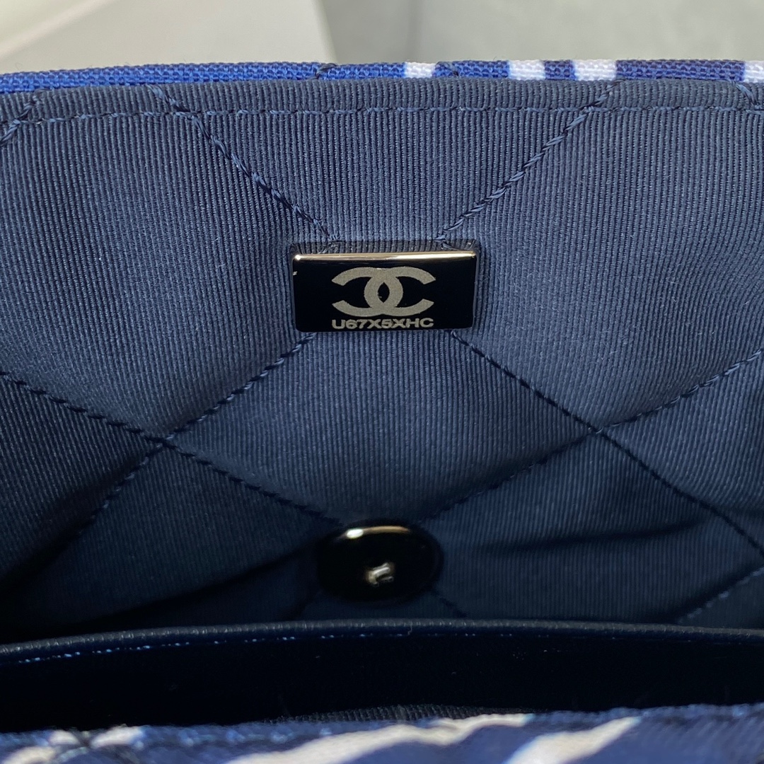 Handbag Chanel AS3521 size 15X24.5X5 cm - vstockx