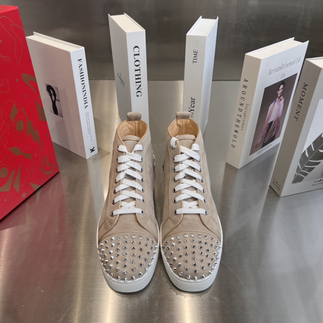 Christian Louboutin Louis Junior Spikes Orlato Flat Sneakers 68 - vstockx