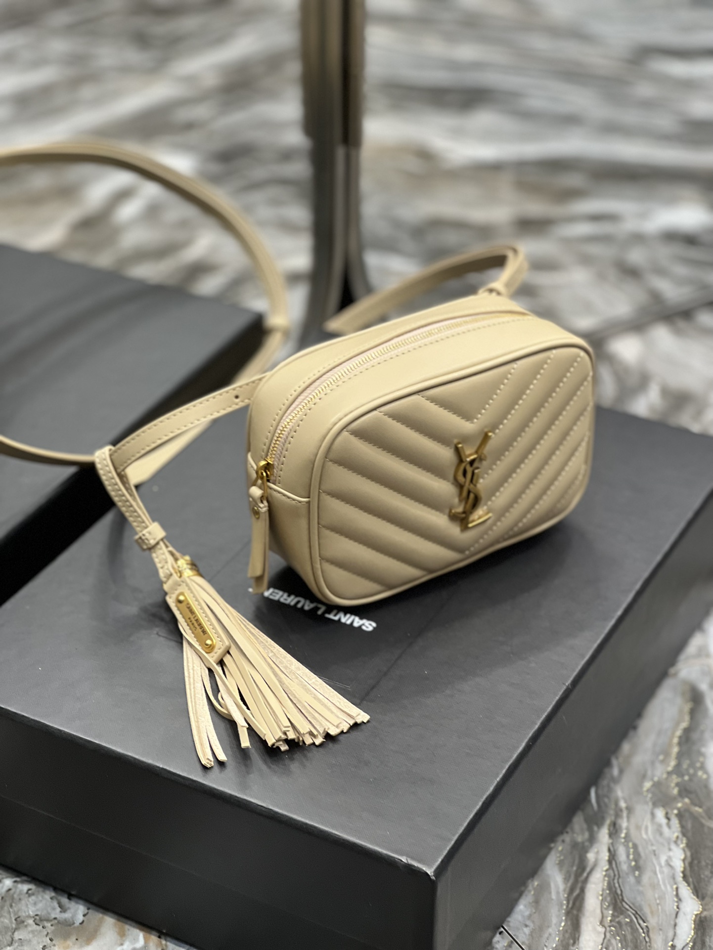 Handbags SAINT LAURENT 534817 size 15.5x10.5x5.5 cm - vstockx