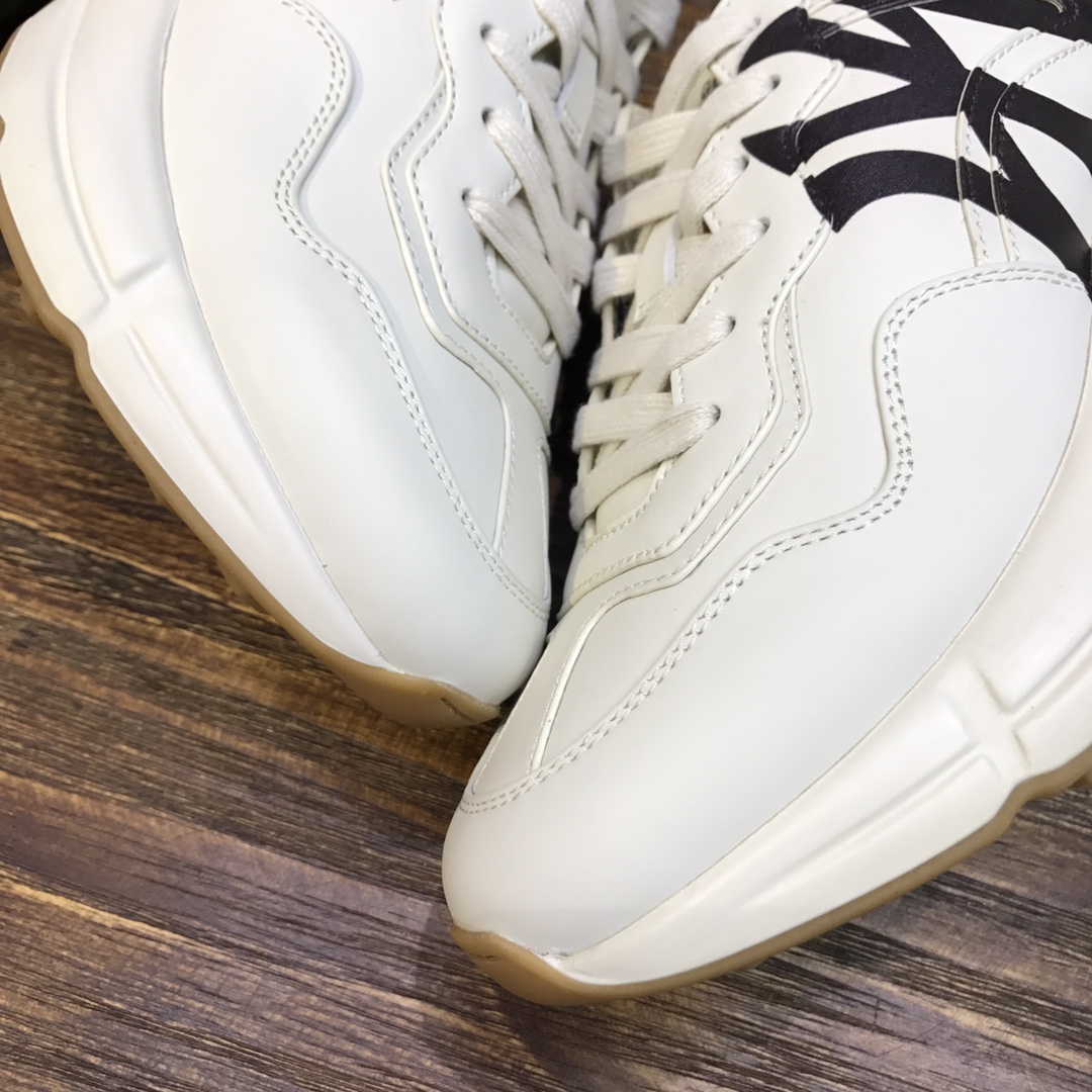 Gucci Rhyton sneaker 42 - vstockx