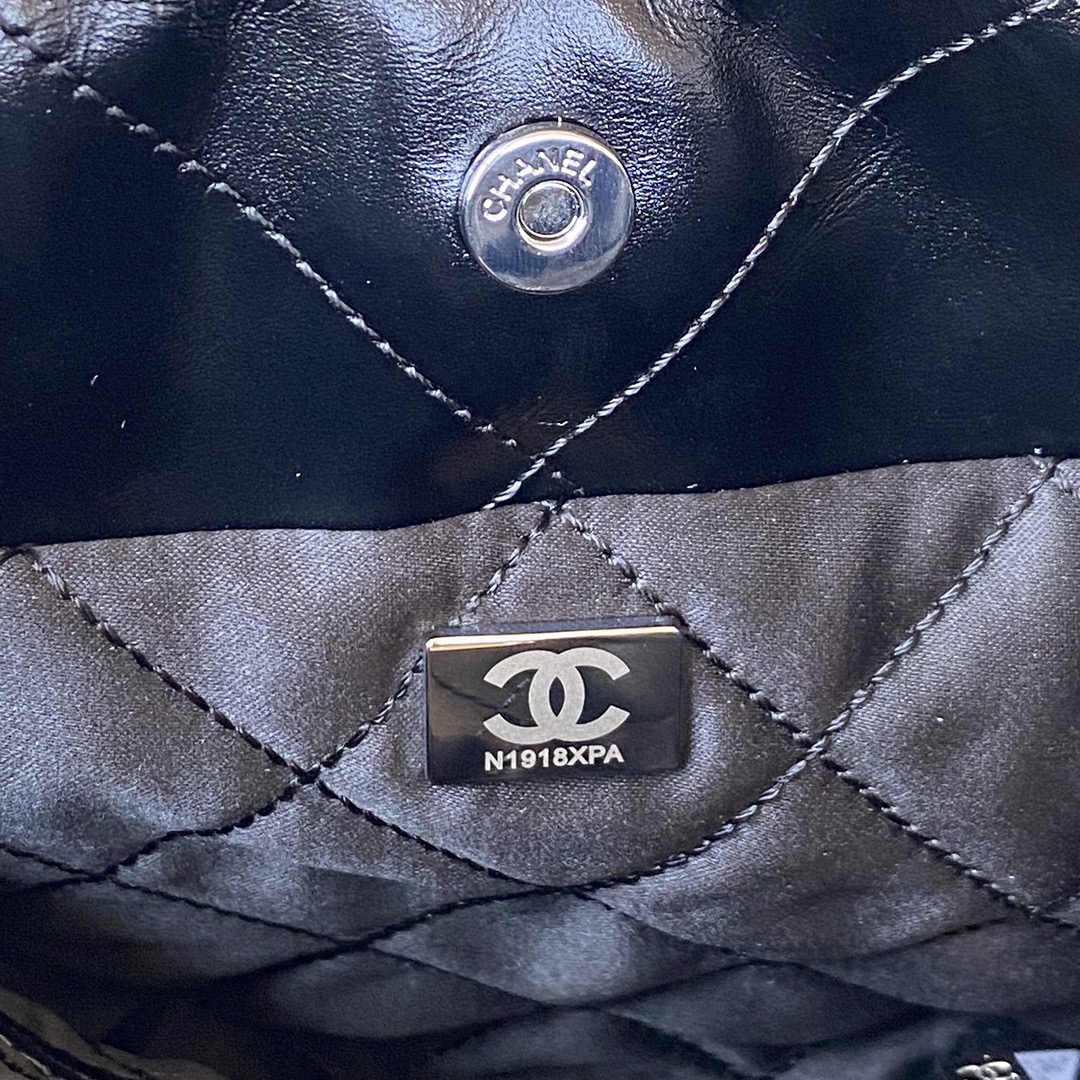Handbag Chanel AS3263 size 18X20X6.5 cm - vstockx