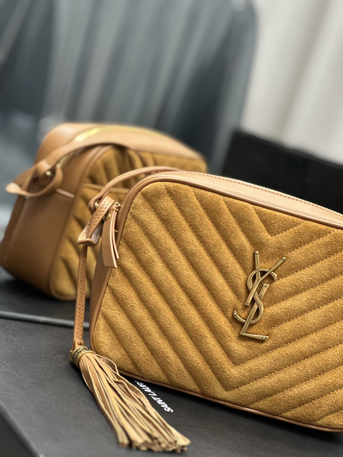 Handbags SAINT LAURENT 520534 size 23x16x6 cm - vstockx