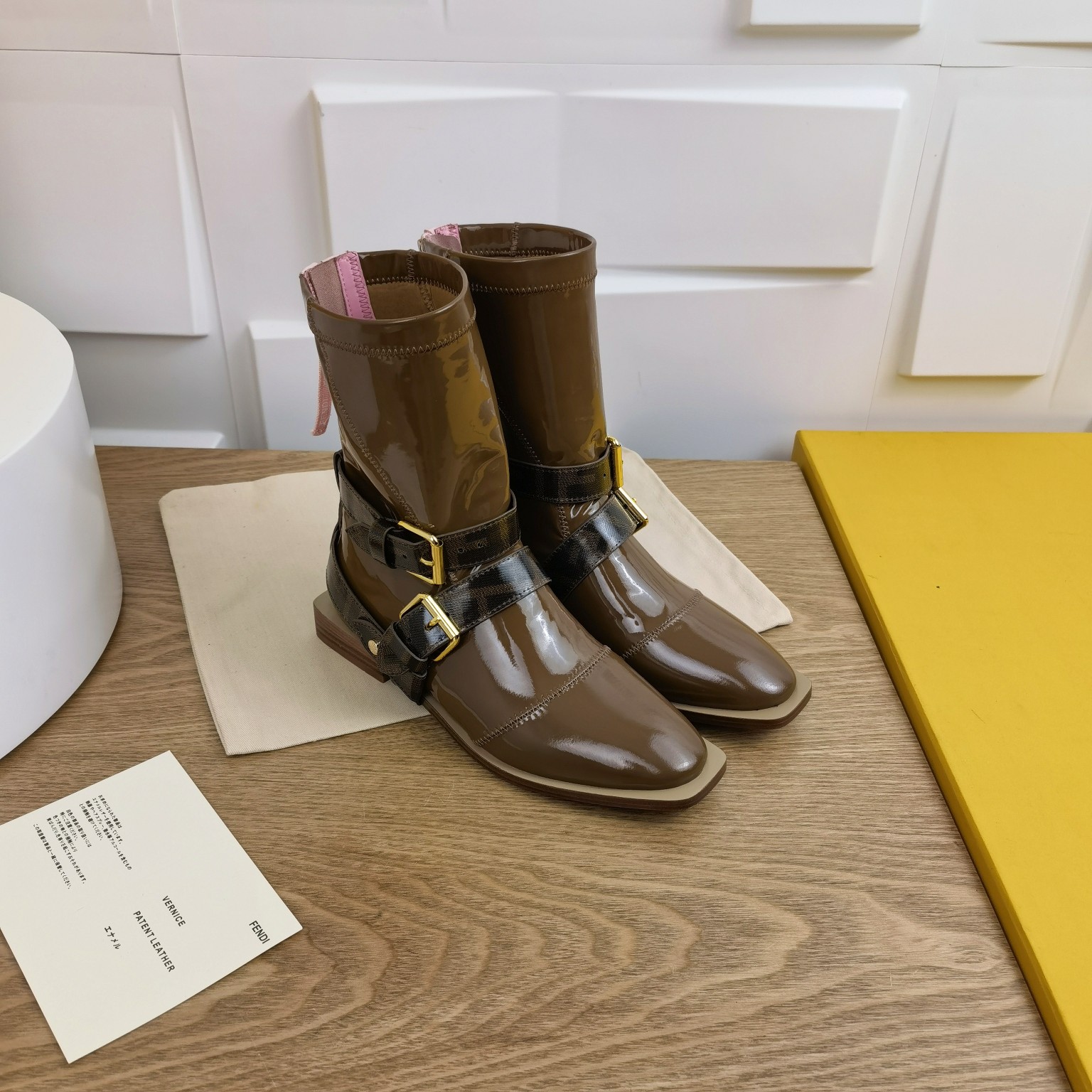 Fendi Boots 5 - vstockx