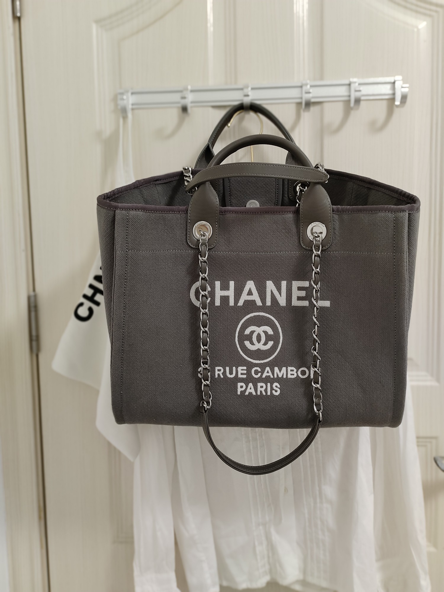 Handbag Chanel size 38 cm - vstockx