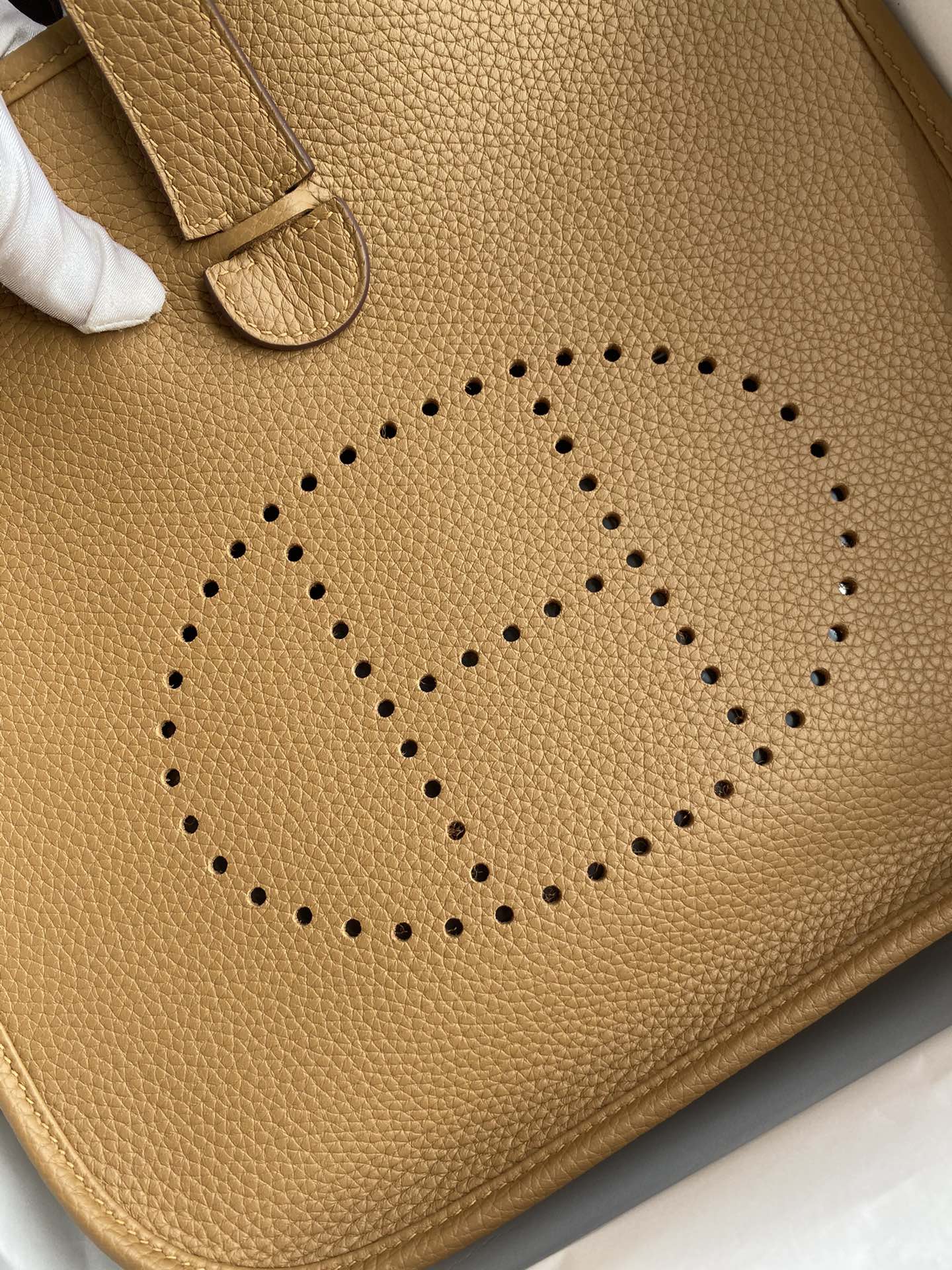 Handbags Hermes Evelyn size:29 cm - vstockx