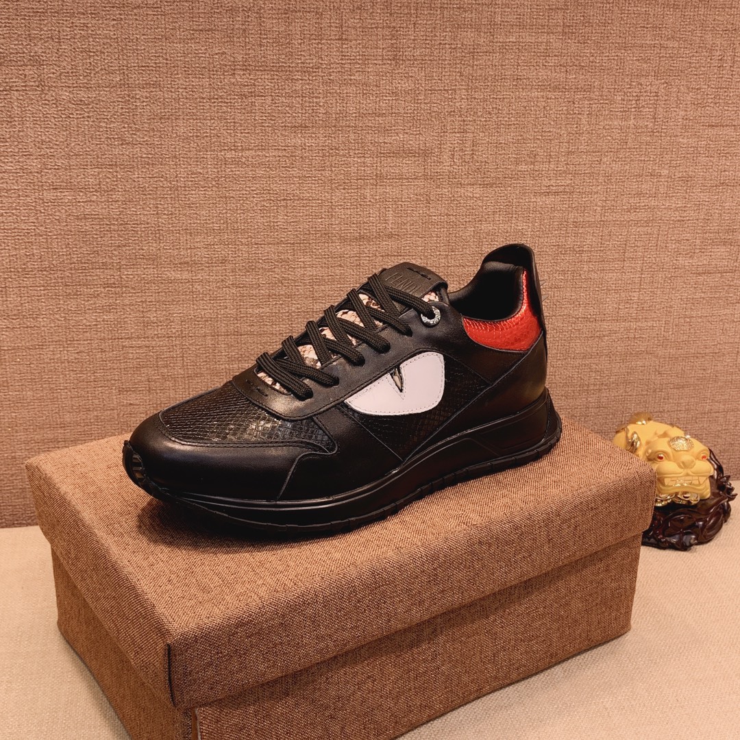 Fendi Low Top Sneakers 15 - vstockx