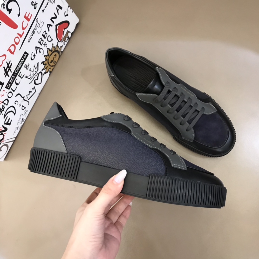 Dolce & Gabbana Low Tops Sneakers 17 - vstockx