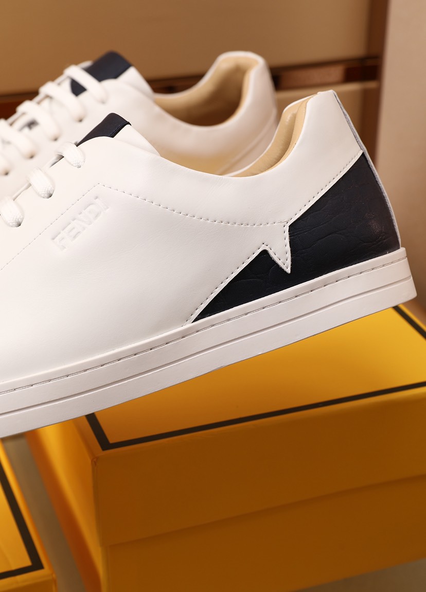 Fendi Low Top Sneakers 7 - vstockx
