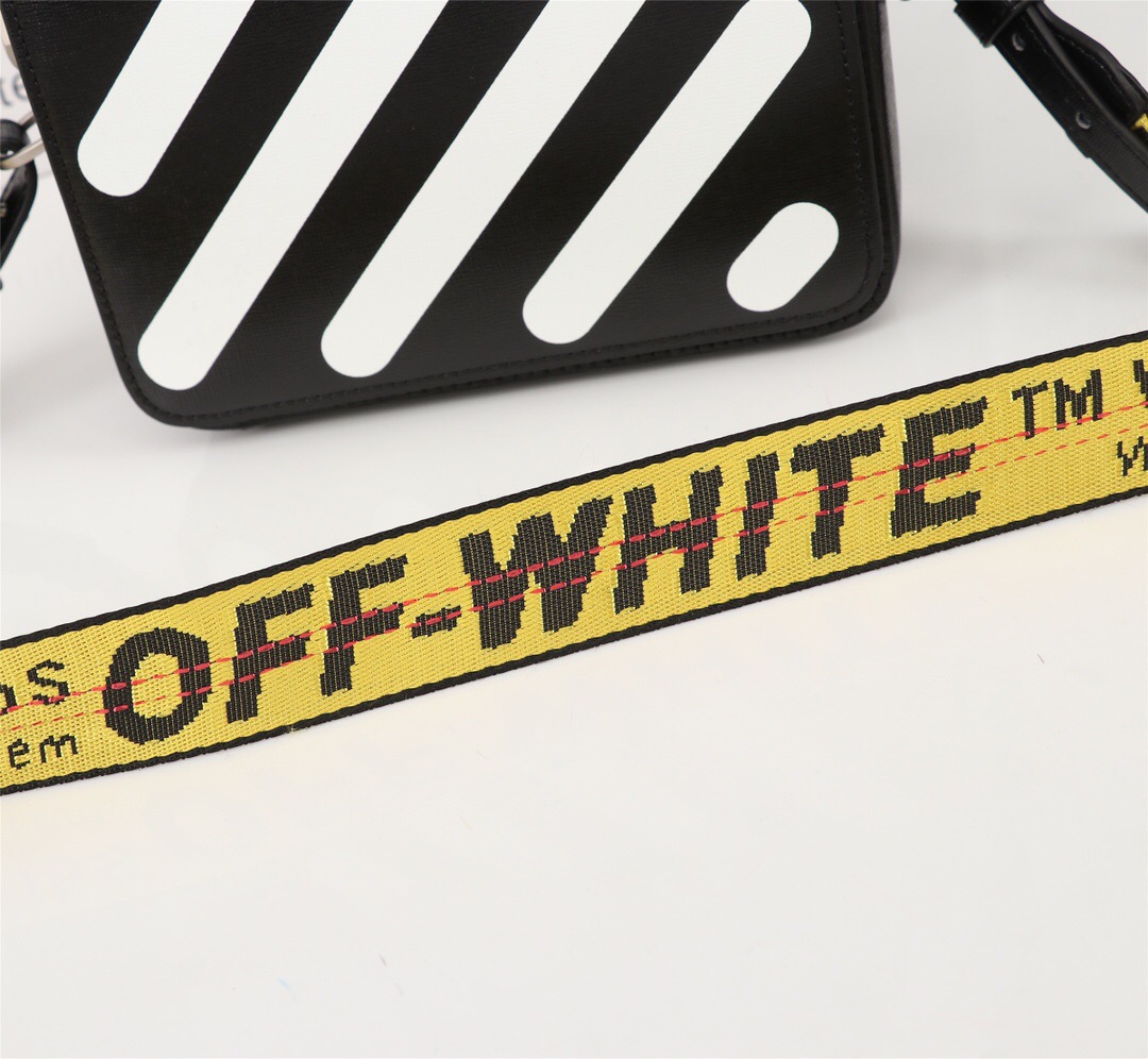 handbags OFF-White 533  4338650  size:18*16*9cm - vstockx