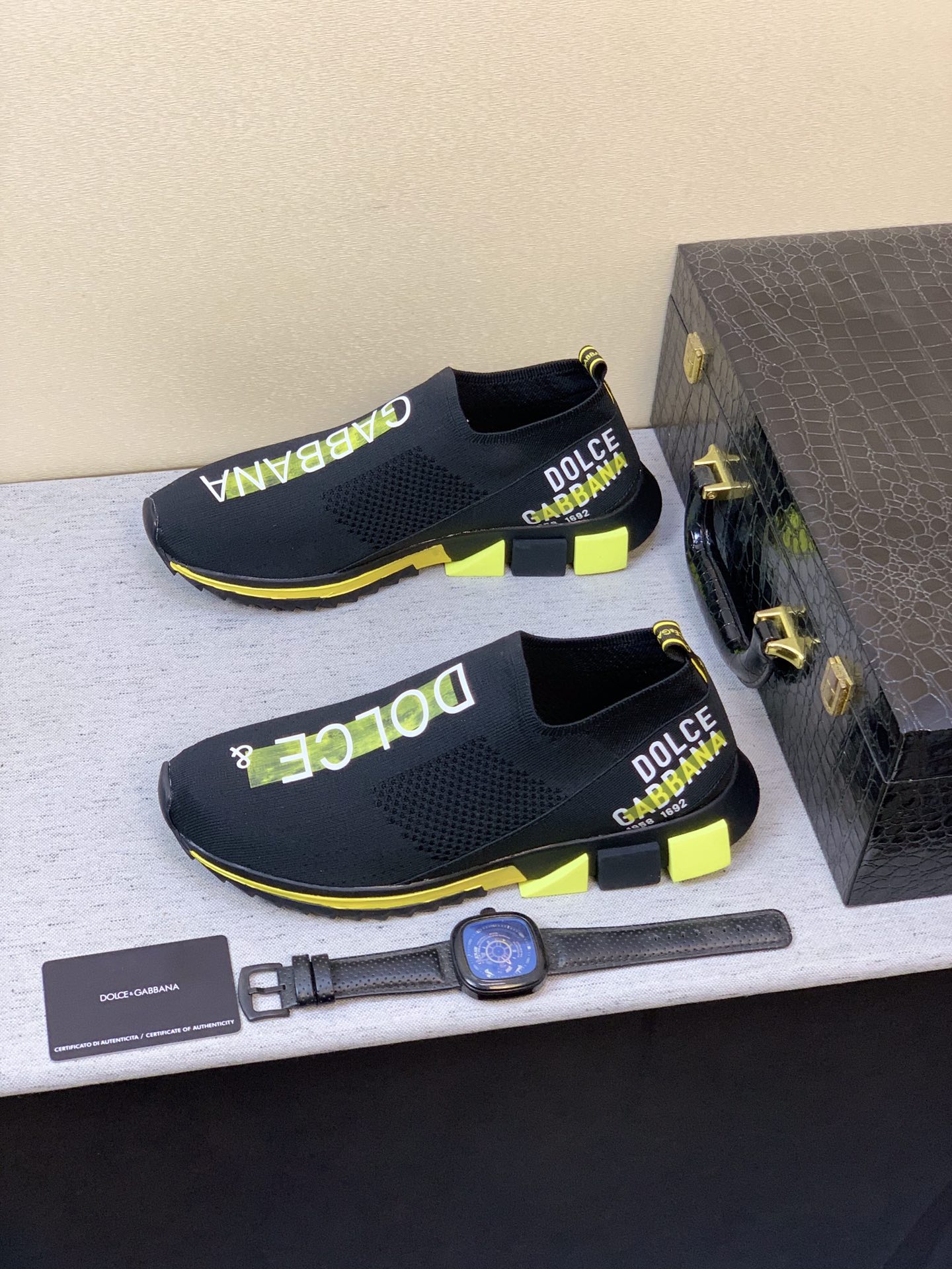 Dolce & Gabbana Sorrento 27 - vstockx