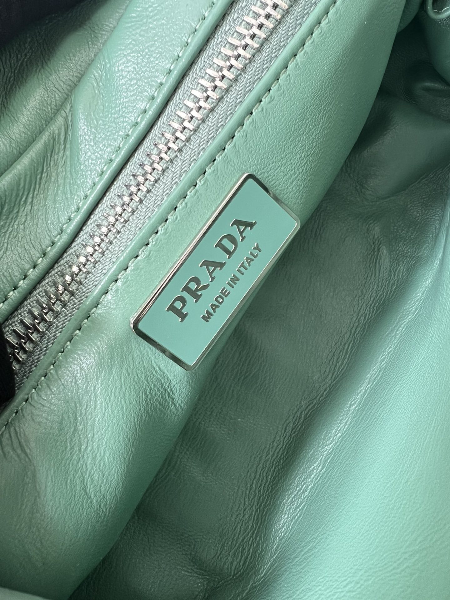 handbags prada 1BB099 24*12.5*7 - vstockx