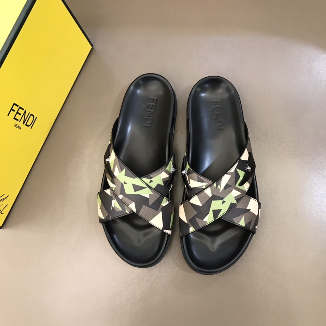 Fendi Slides 20 - vstockx
