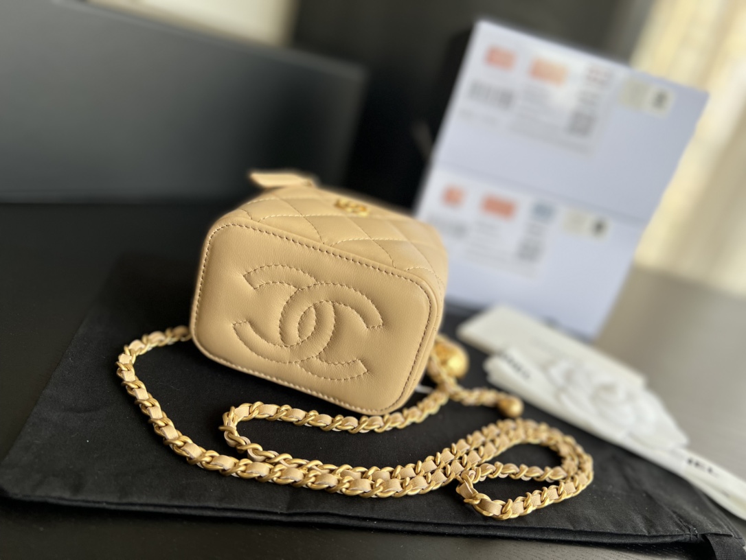 Handbag Chanel AP1447 size 8.5cmx11cmx7 cm - vstockx