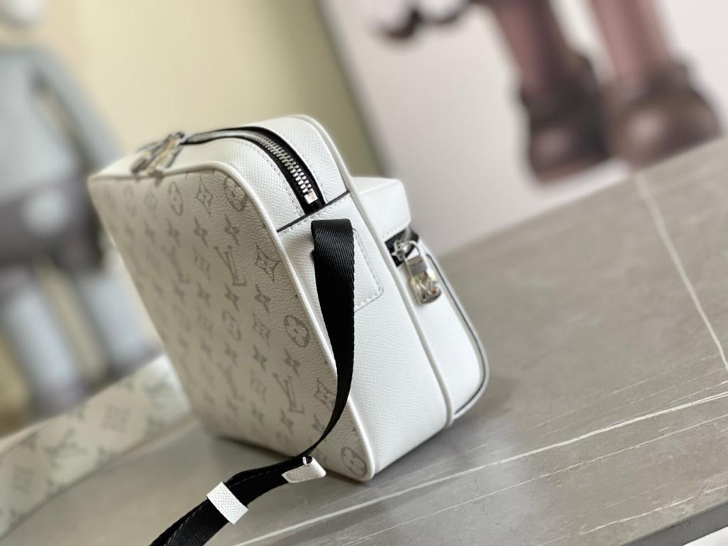 Handbag Louis Vuitton M30873 size 29.5x20x10.5 cm - vstockx