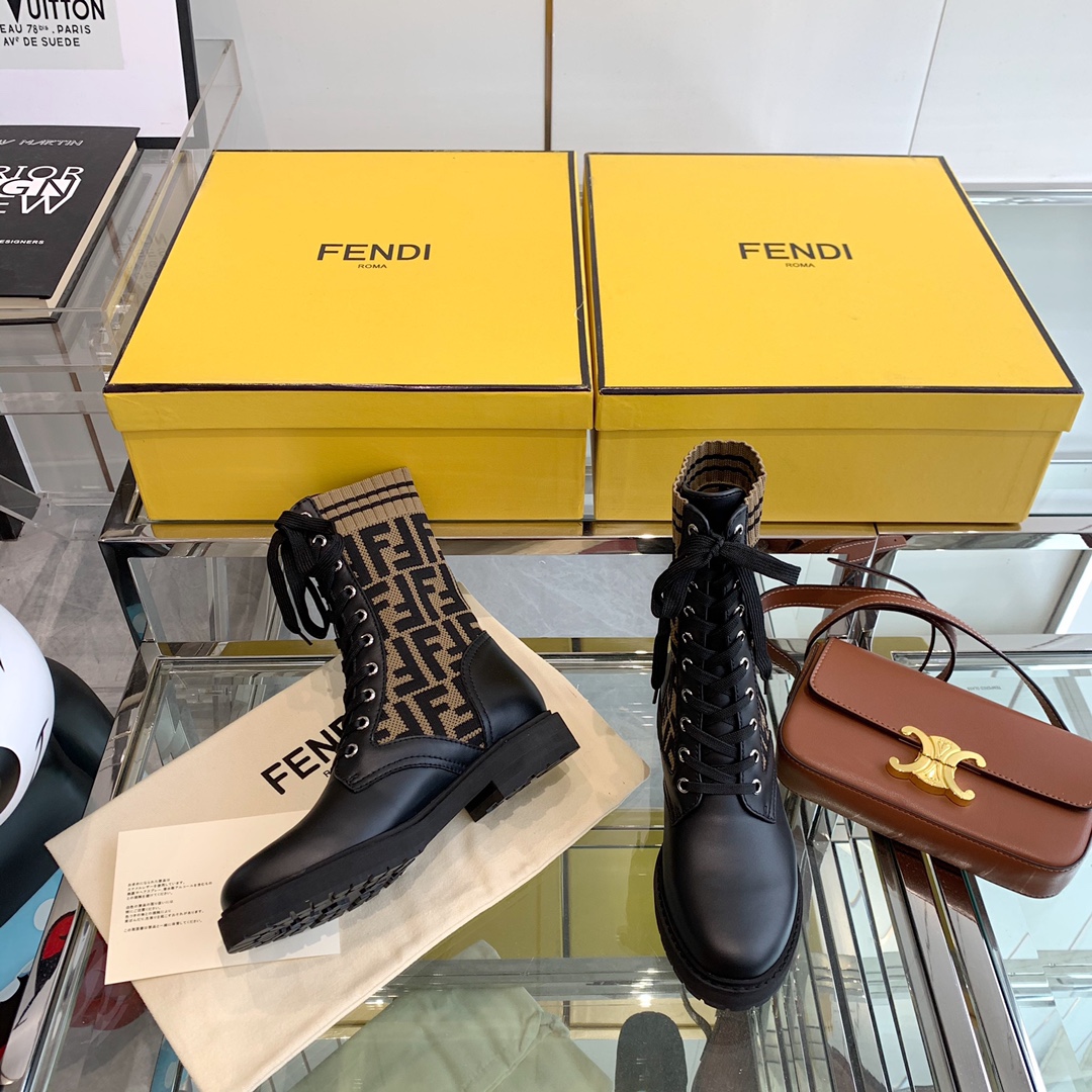 Fendi Boots 14 - vstockx