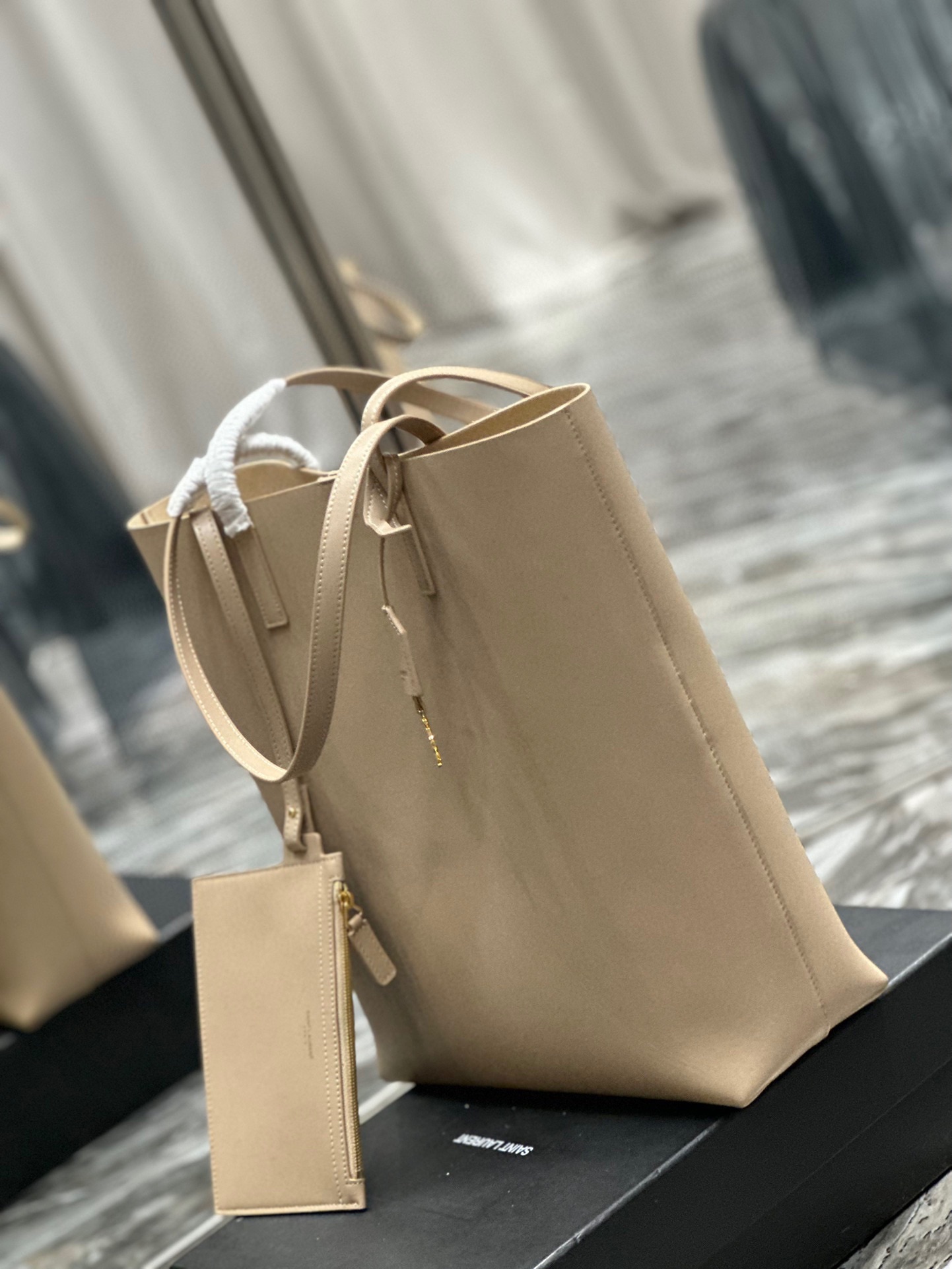 Handbags SAINT LAURENT 600306 size 32.5  35  10.5 cm - vstockx