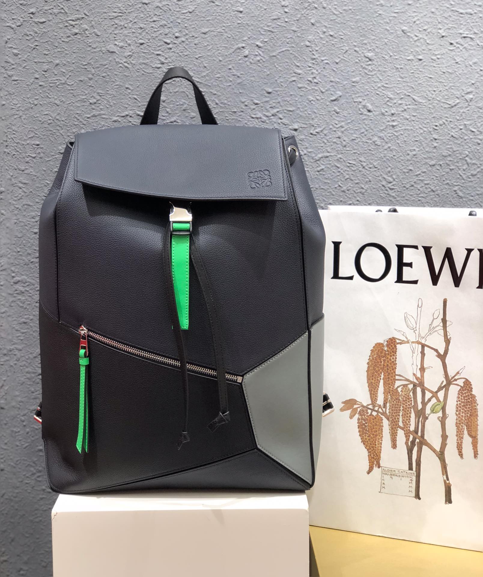 Handbags LOEWE ykk size:33x44.5x19 cm - vstockx