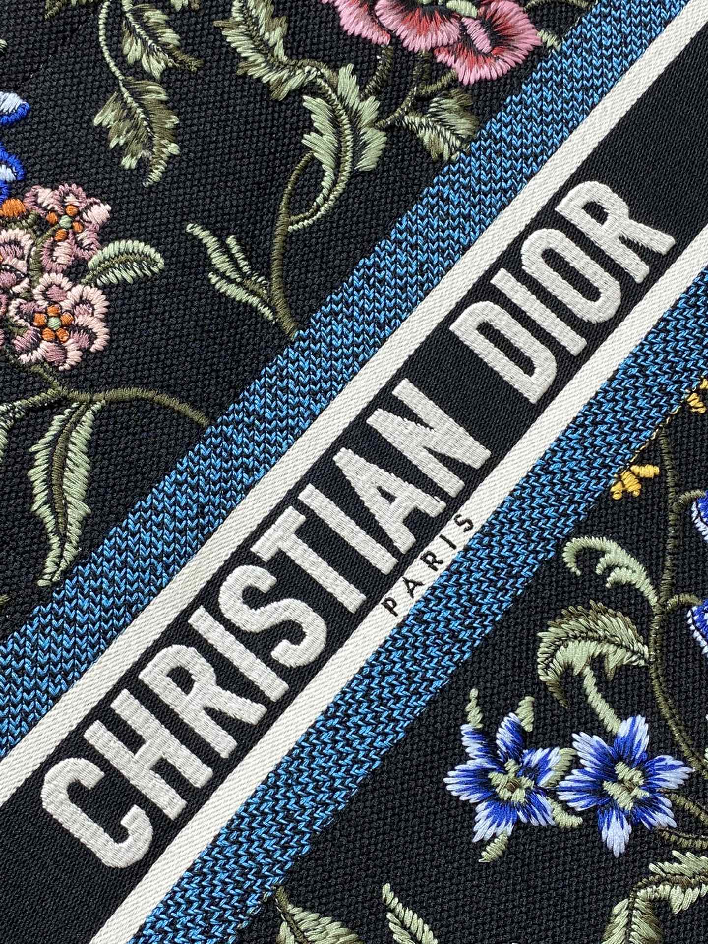 Handbag Dior 8001 size 42*18*35 cm - vstockx