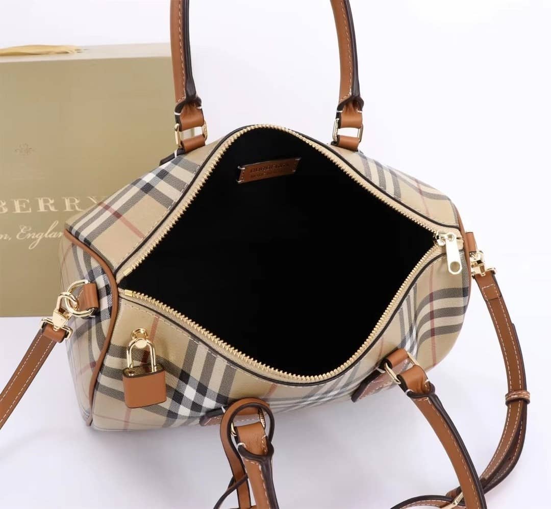 Handbag Burberry 40569460 size 30*15*21 cm - vstockx