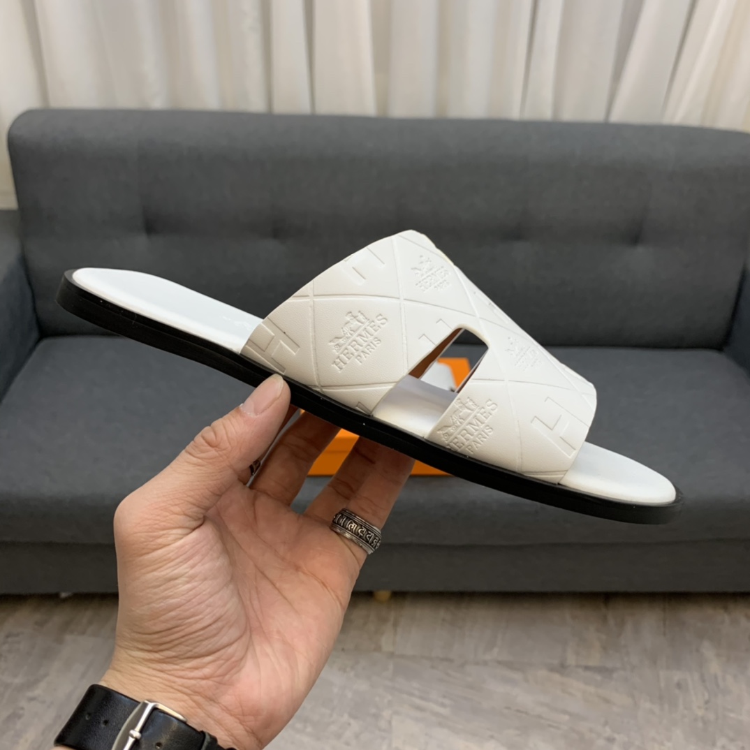 Hermes Sandals 17 - vstockx