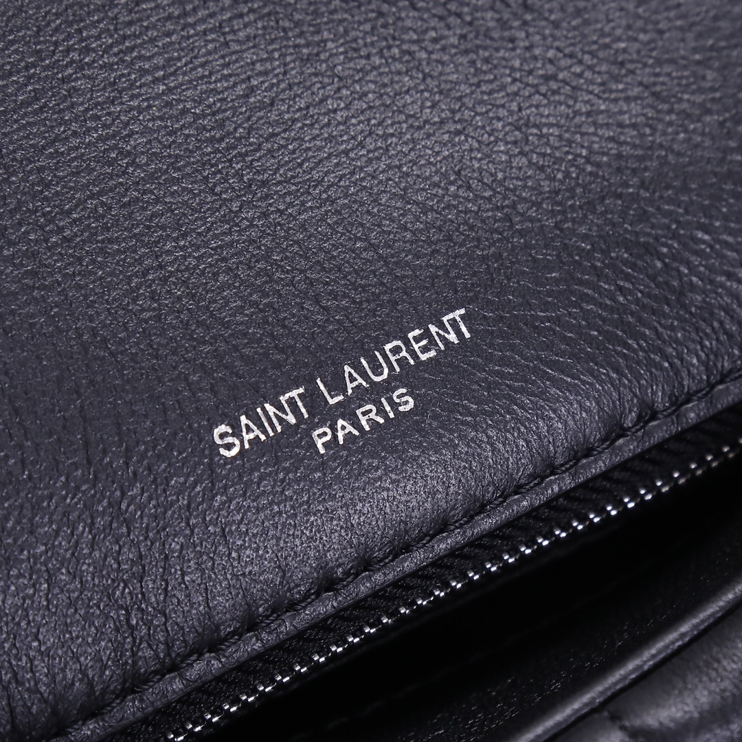 Handbags SAINT LAURENT 577476 size 29x17x11 cm - vstockx