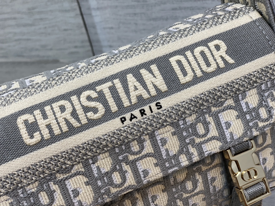 Handbag Dior size 23*15*8 cm - vstockx