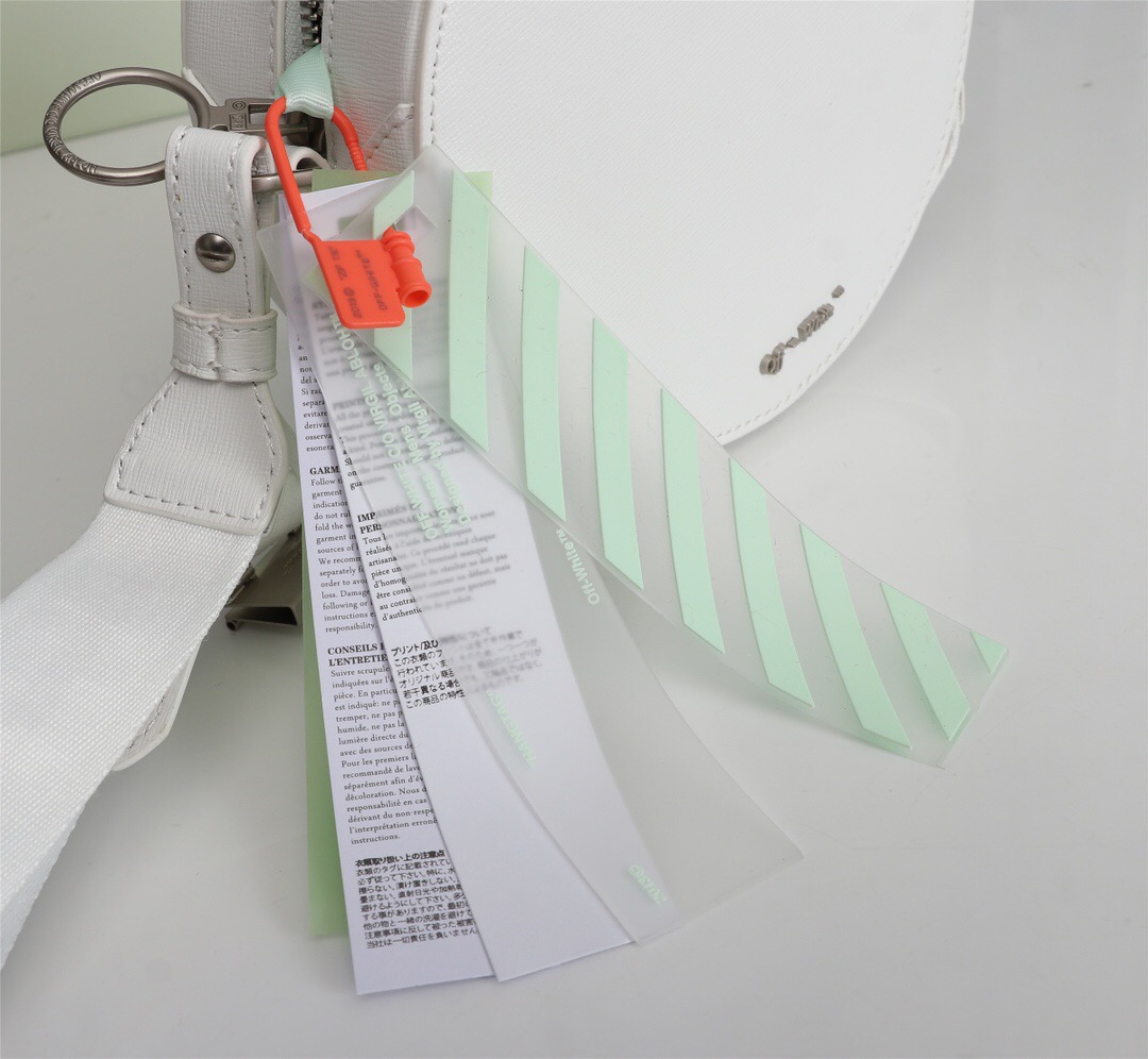 handbags OFF-White 521  4335870  size:18*18*7.5cm - vstockx