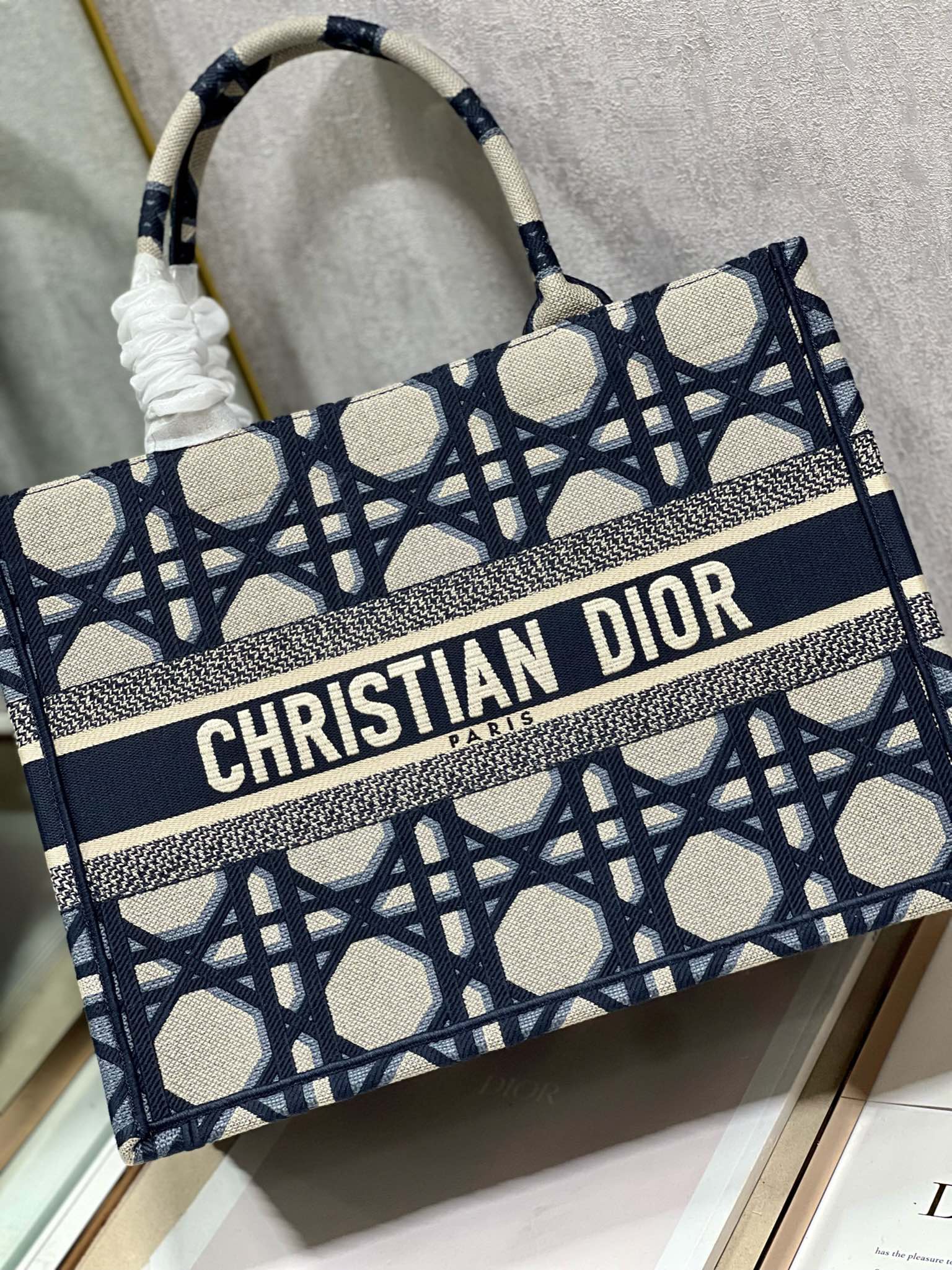 Handbags Dior book tote 1286 size:36*28 cm - vstockx