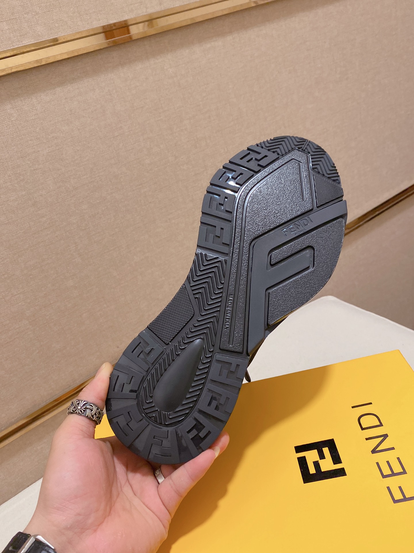 Fendi Flow Ff Sneakers 20 - vstockx