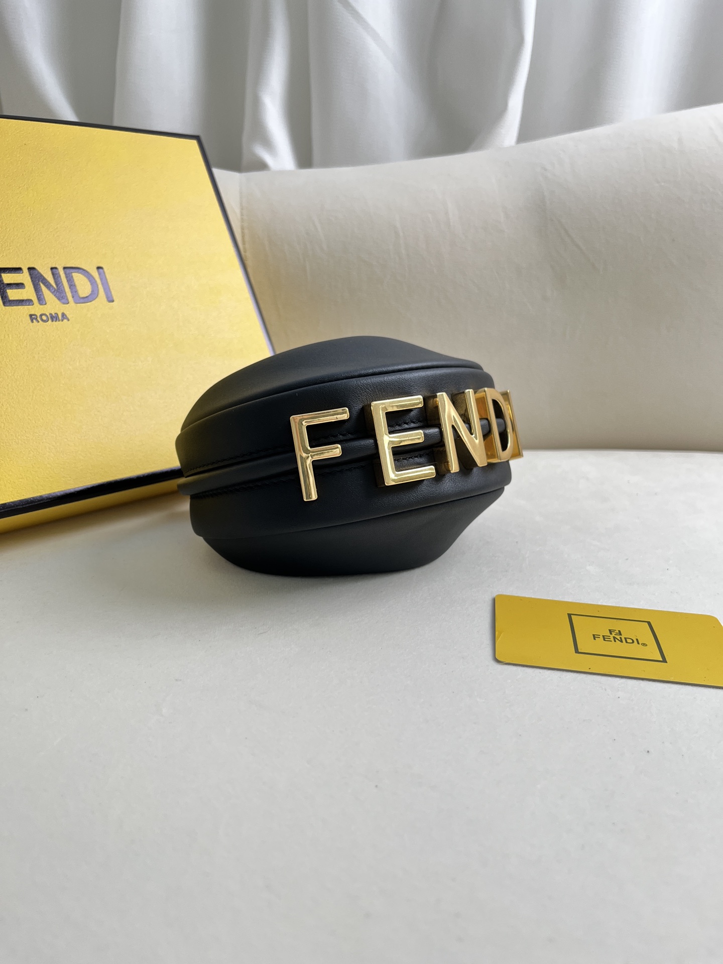 handbags FENDI 206 size:16.5*14*5cm - vstockx