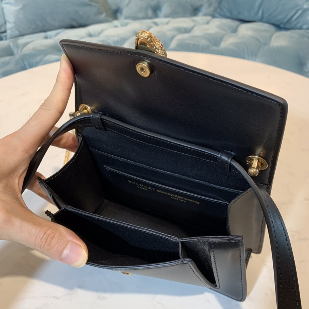 Handbags Bvlgari Alexander Wang X Bvlgr size:18.5*13*6.5 cm - vstockx