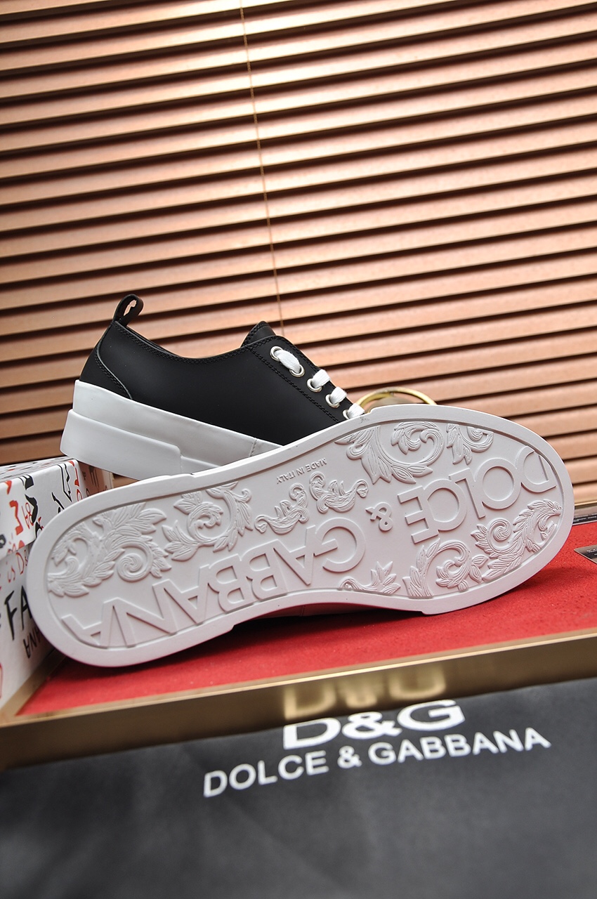 Dolce & Gabbana Low Tops Sneakers 110 - vstockx