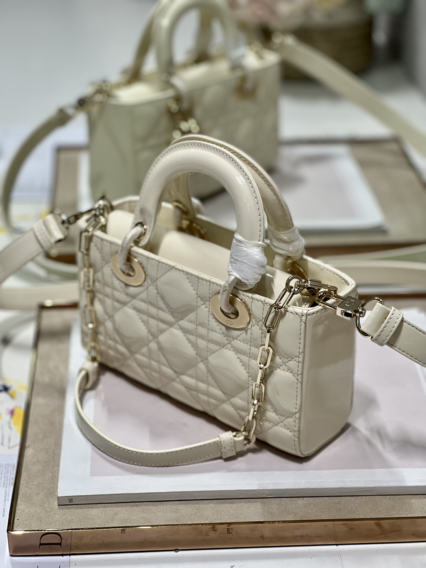 Handbag Dior 0540 size 22.5  6  11.5 cm - vstockx
