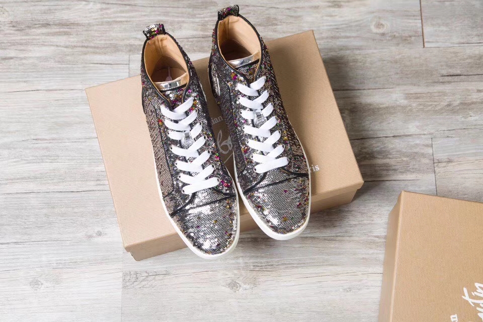 Christian Louboutin Louis Junior Spikes Orlato Flat Sneakers 17 - vstockx