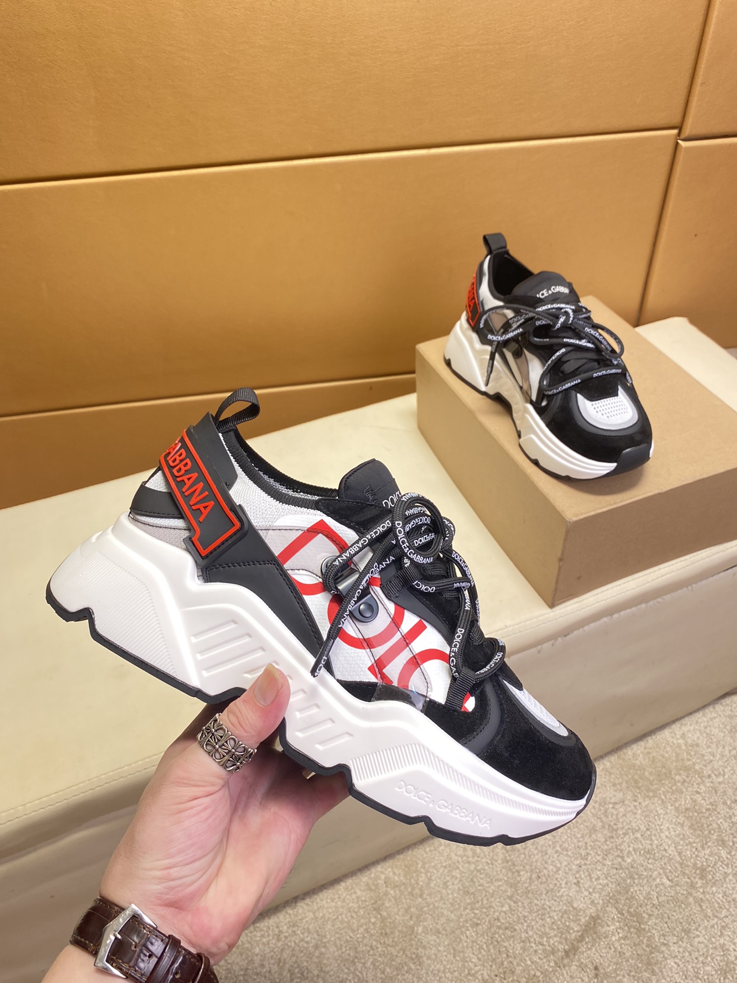 Dolce & Gabbana Low Tops Sneakers 86 - vstockx