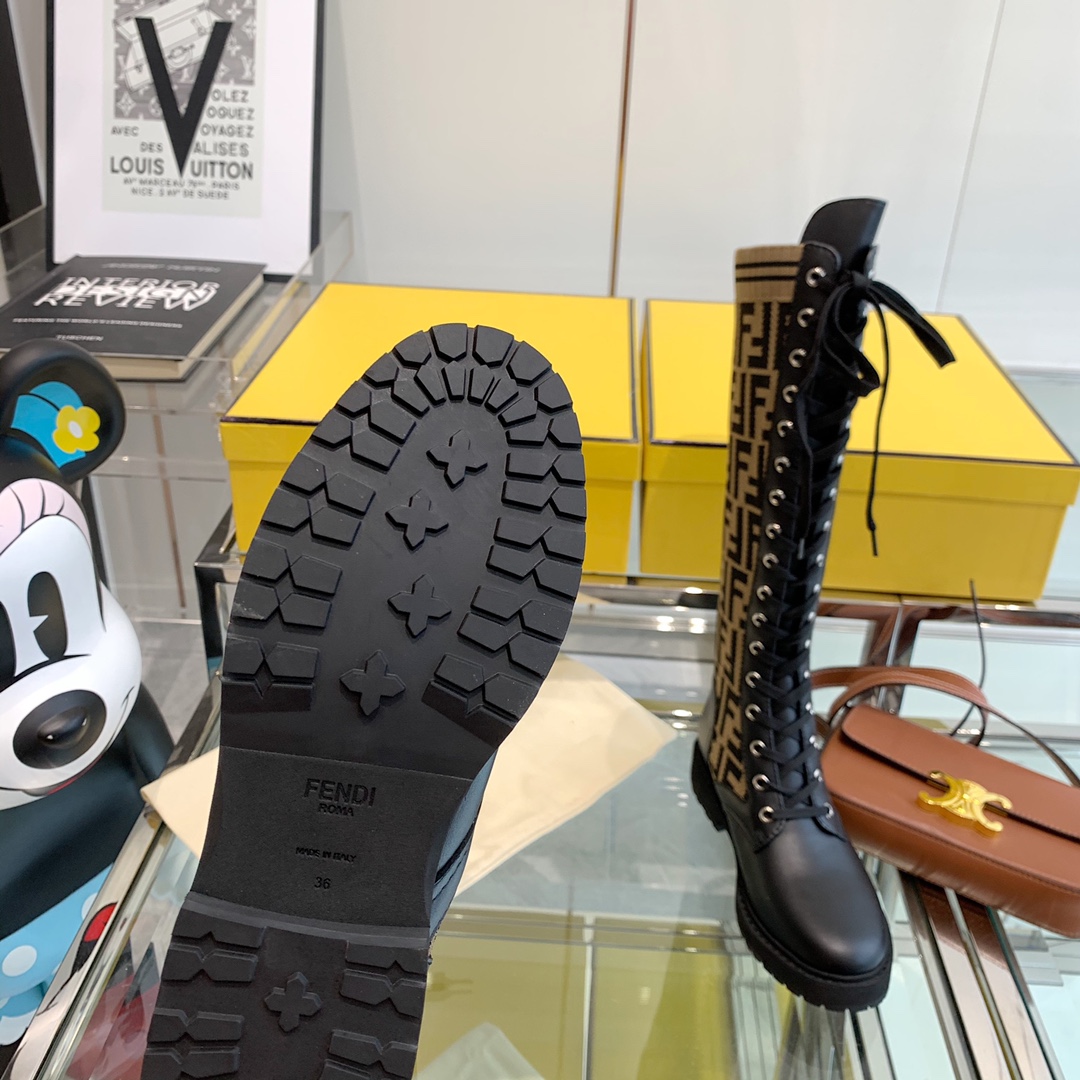Fendi Boots 11 - vstockx