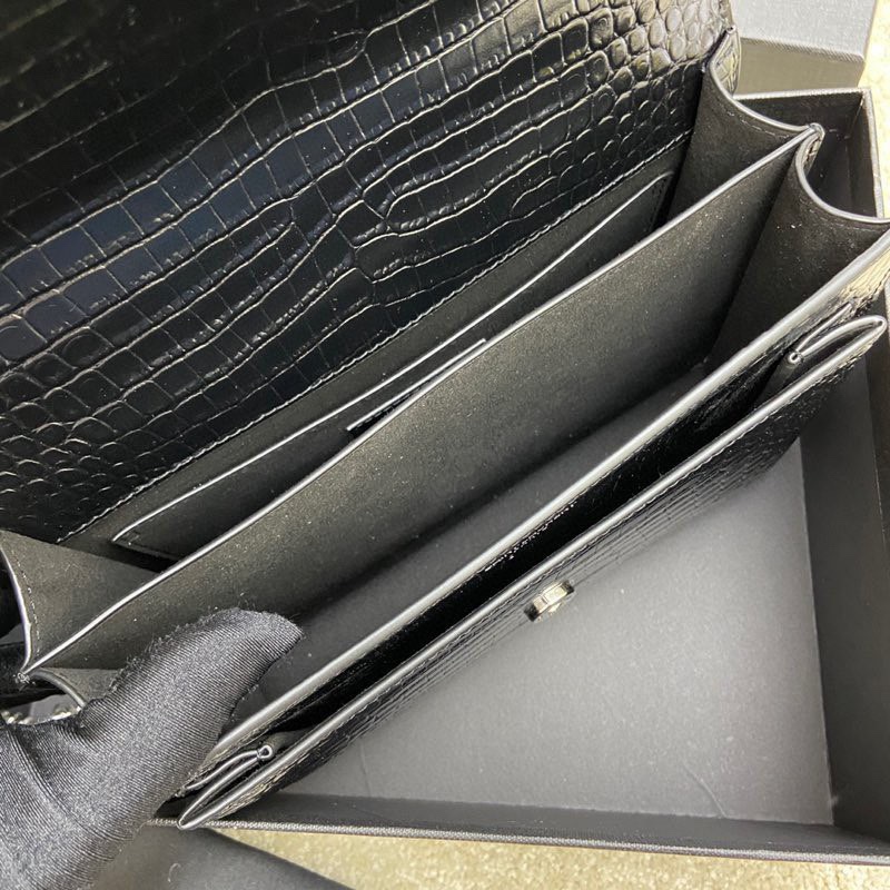 Handbags SAINT LAURENT 442906 size 22x8x16 cm - vstockx