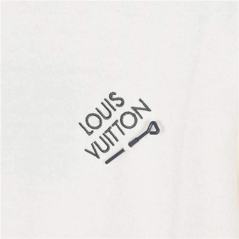 Clothes Louis Vuitton 636 - vstockx