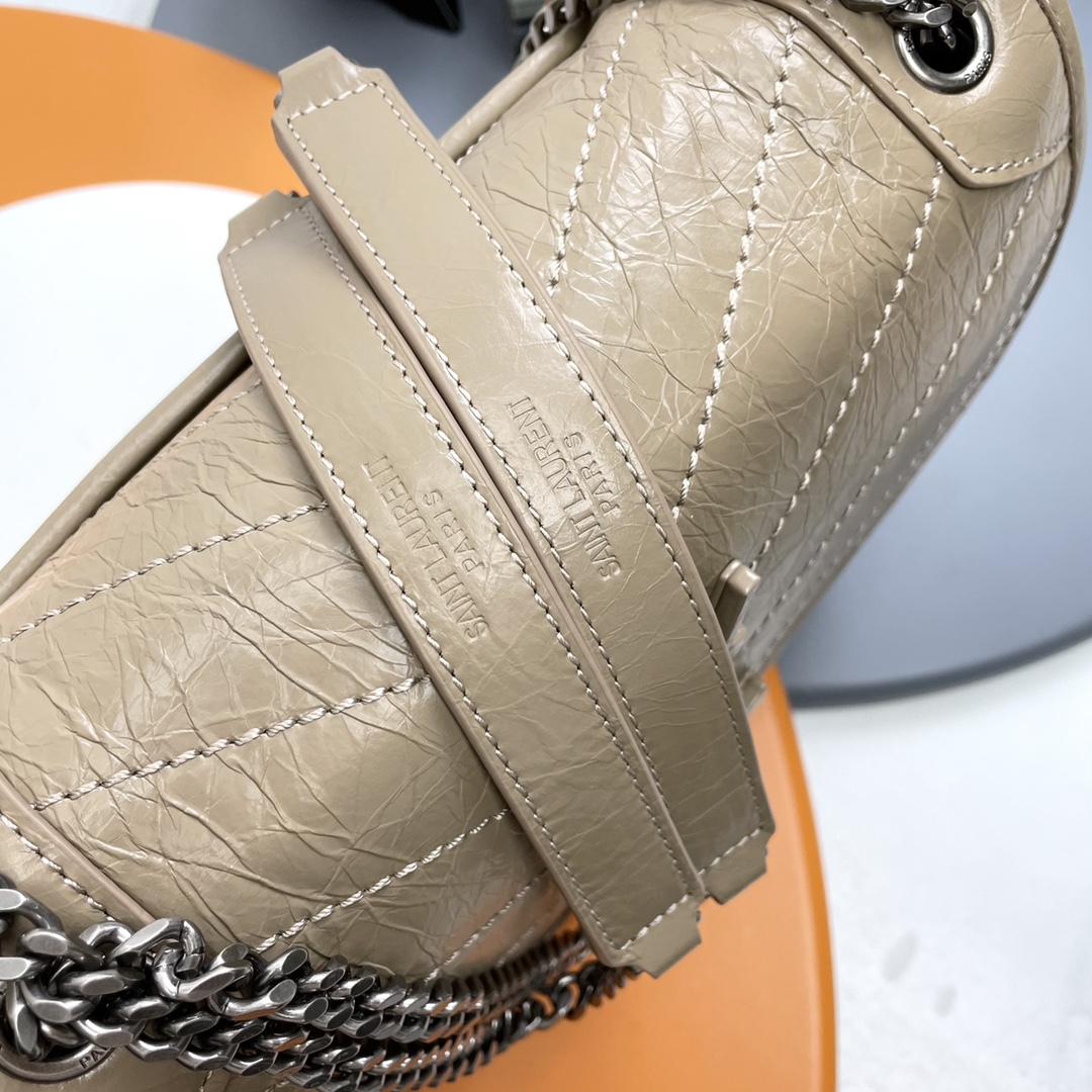 Handbags SAINT LAURENT 533037 size 22-16-7 cm - vstockx