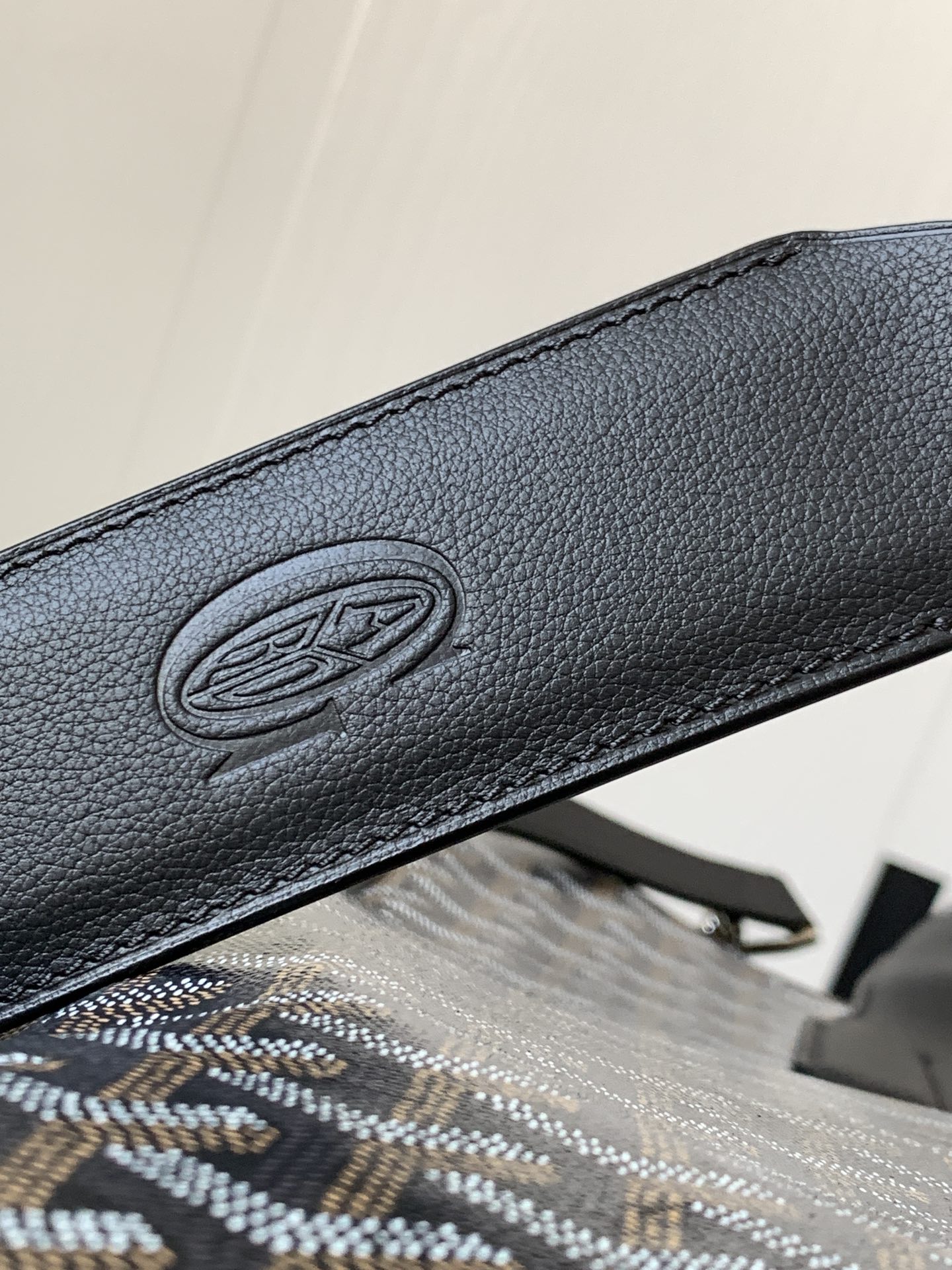 Handbags Goyard Voltaire 0201513 size:38.5*11.5*38 cm - vstockx