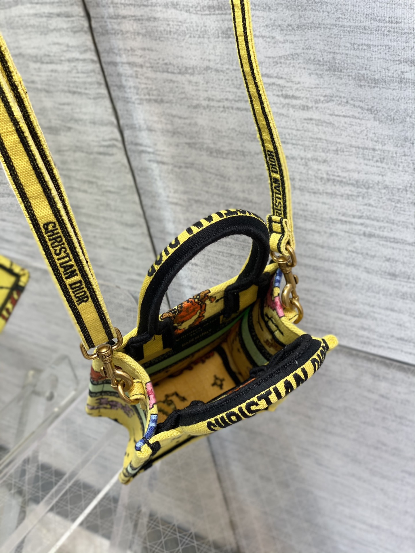 Handbag Dior size 13.5*5*18 cm - vstockx