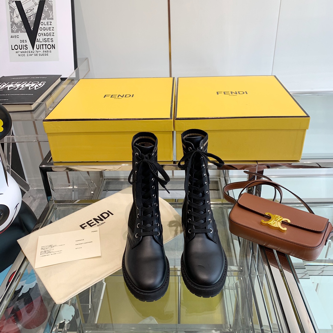 Fendi Boots 16 - vstockx